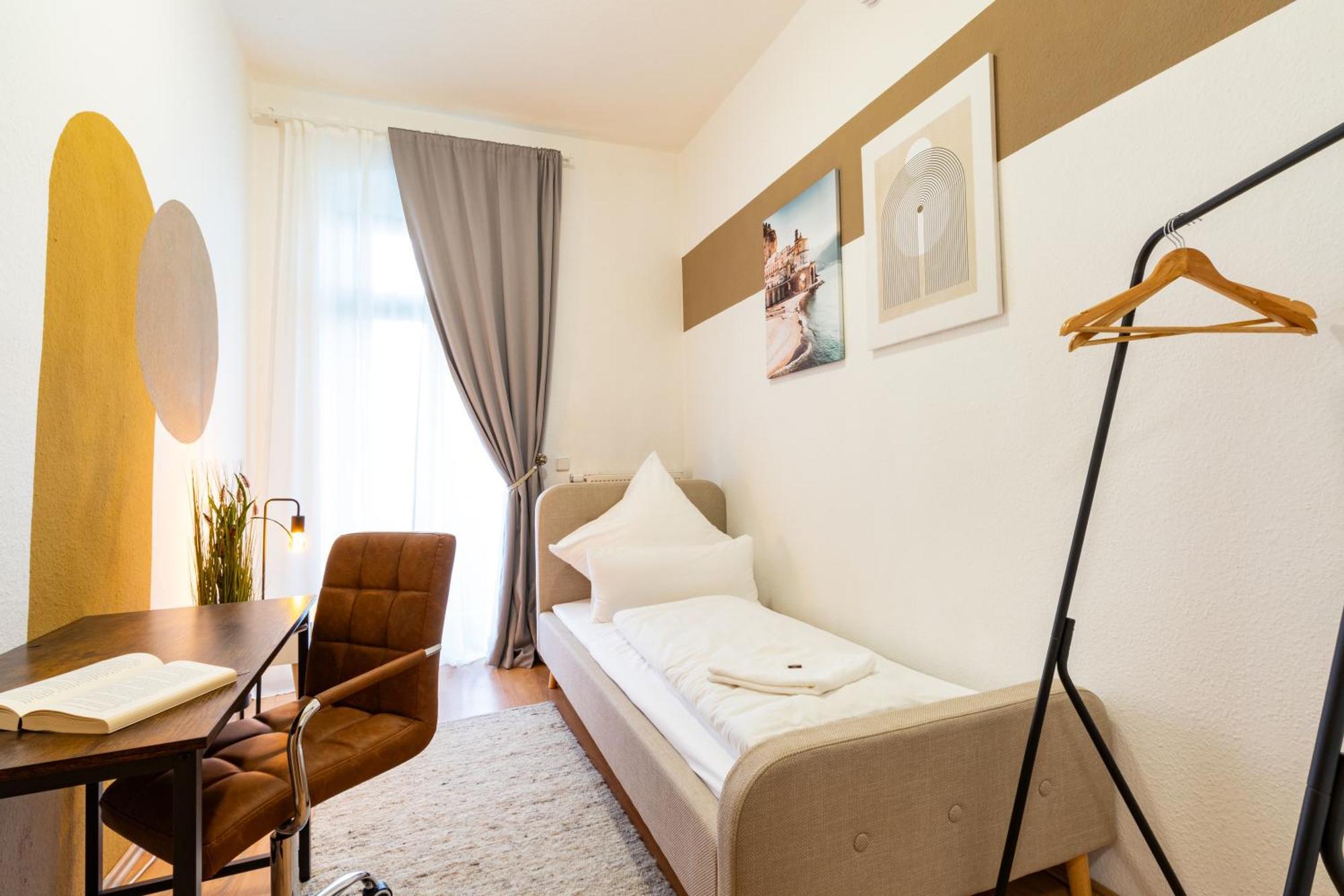 Stadtnatur Apartment Am Kuechwald - Mit Balkon, Streaming-Tv, Badewanne, Arbeitsplatz Кемниц Екстериор снимка